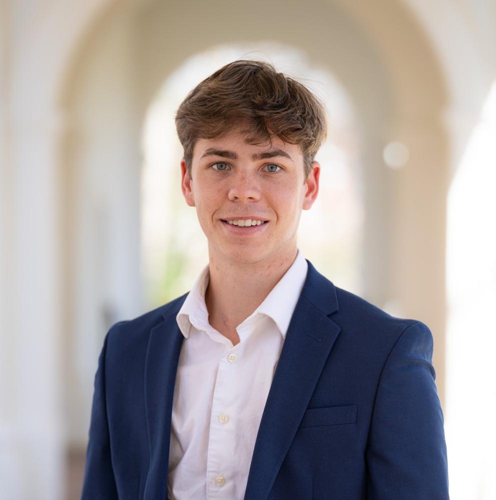 Finn Hartman headshot