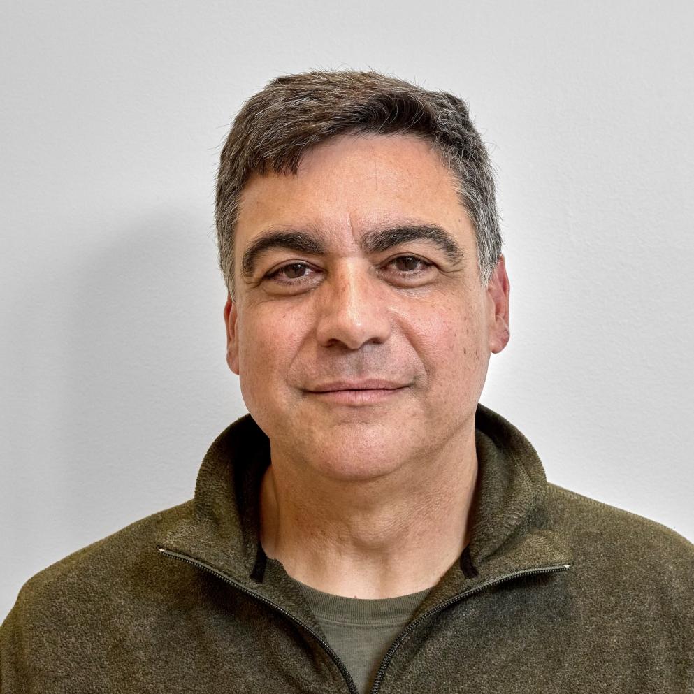 Ignacio Provencio Headshot