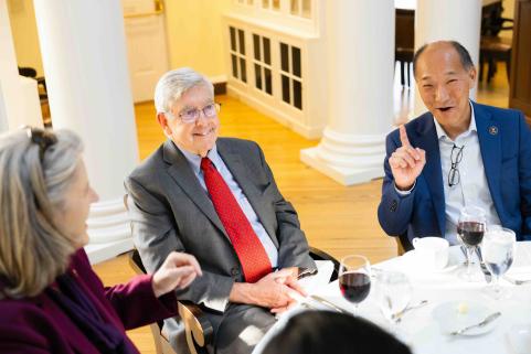 Attendees at dinner.